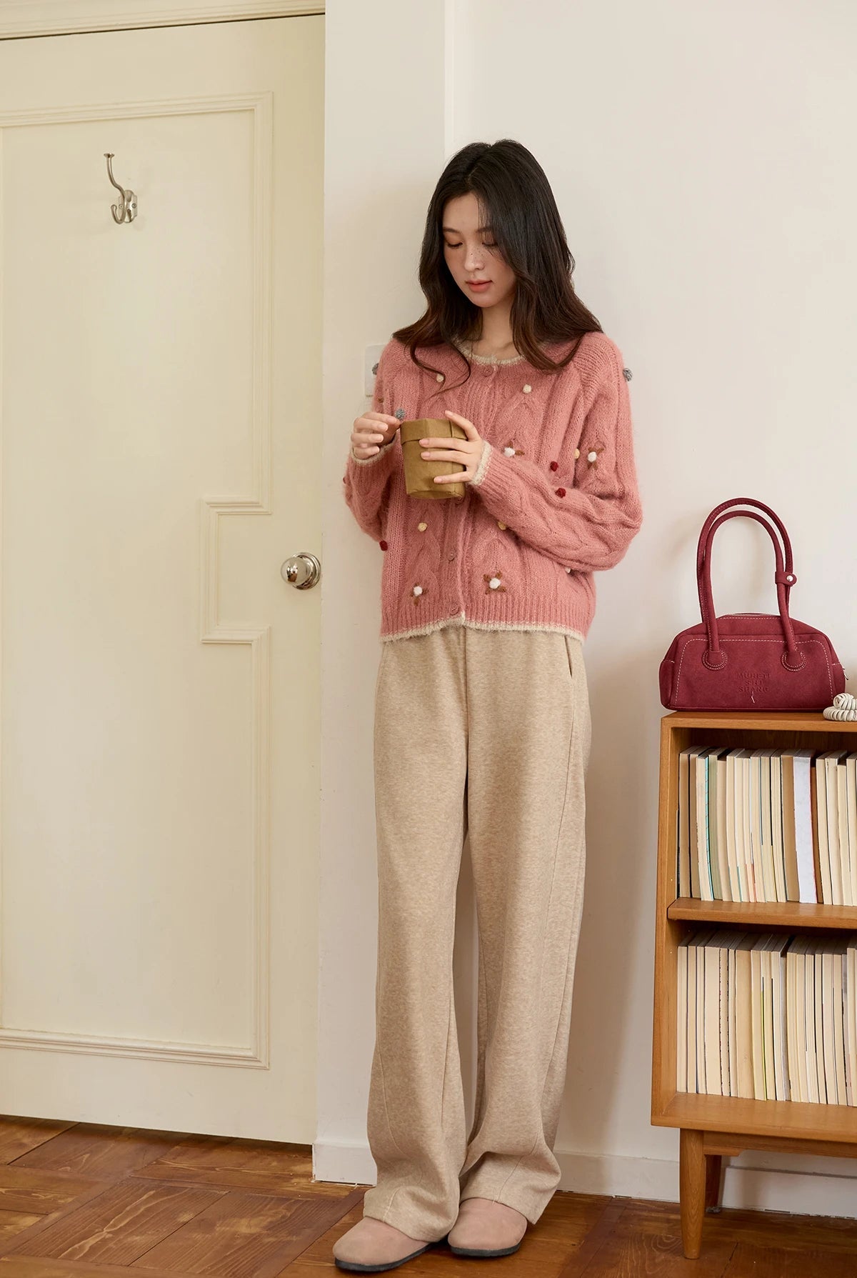 VILZSTUDIOS Luxurious Hand-Knitted Wool Sweater