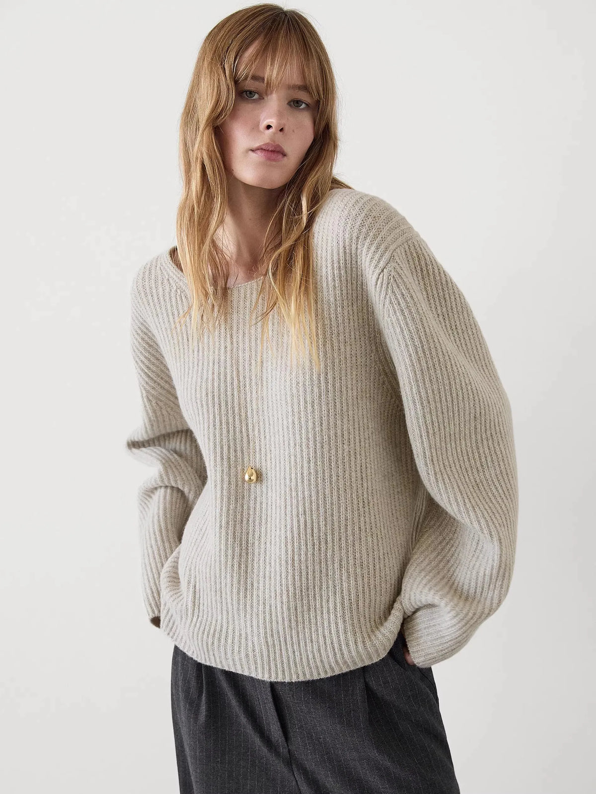 VILZSTUDIOS Khaki Round Neck Loose Sweater
