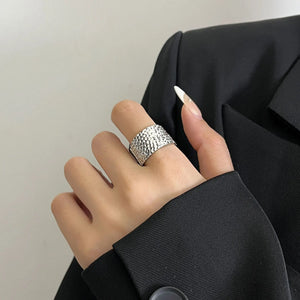 VILZSTUDIOS Chunky Irregular Geometric Open Finger Ring