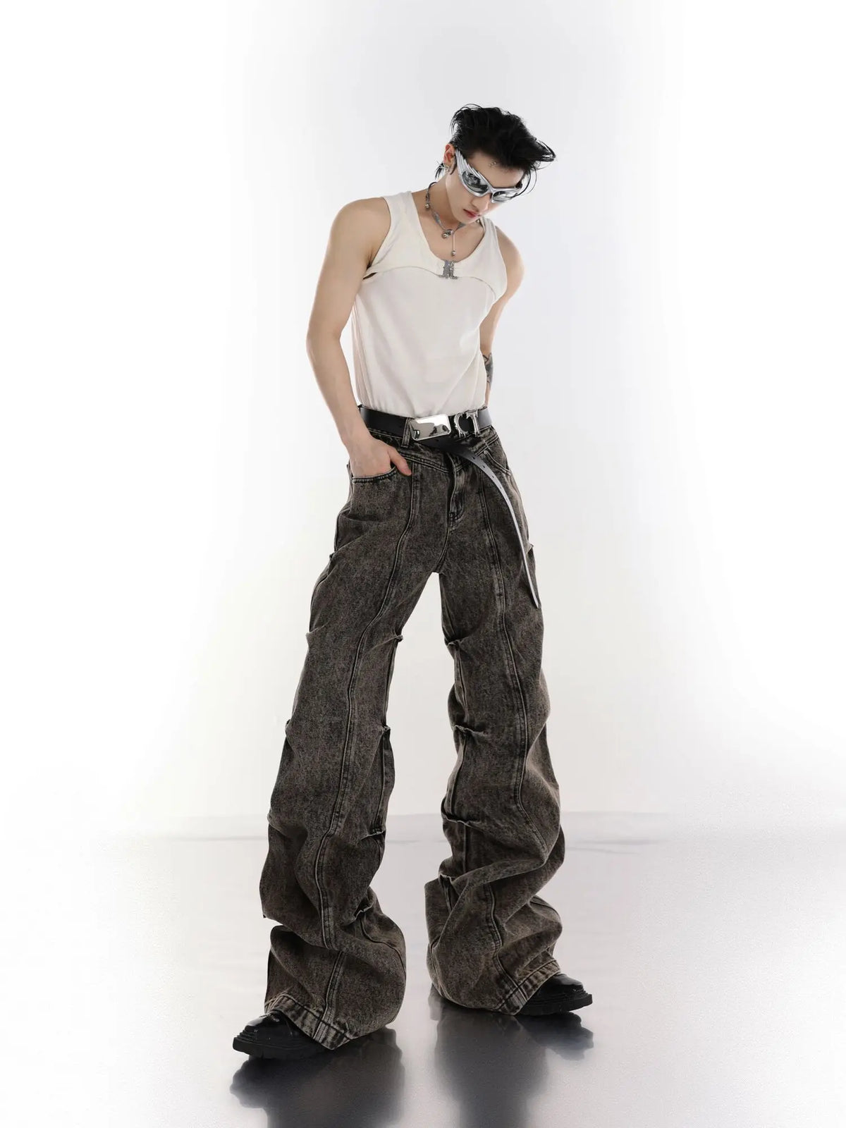 VILZSTUDIOS High Waisted Pleated Distressed Washed Jeans