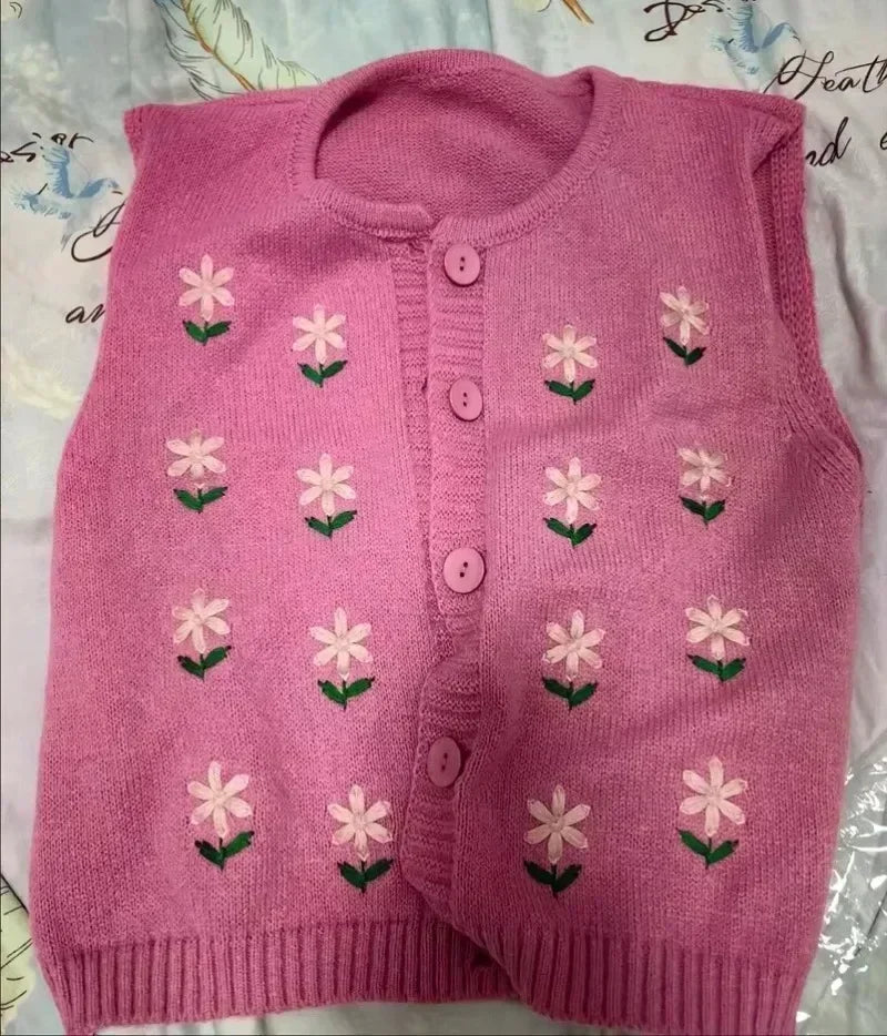 VILZSTUDIOS Embroidered Floral Sleeveless Cardigan
