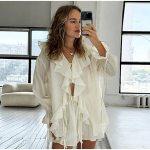 VILZSTUDIOS Chic White Linen Lace-Up Shirt