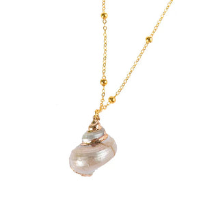 VILZSTUDIOS Natural Boho Shell Pendant Necklace