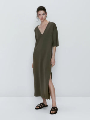 VILZSTUDIOS Casual Knitted Midi Dress with Slit