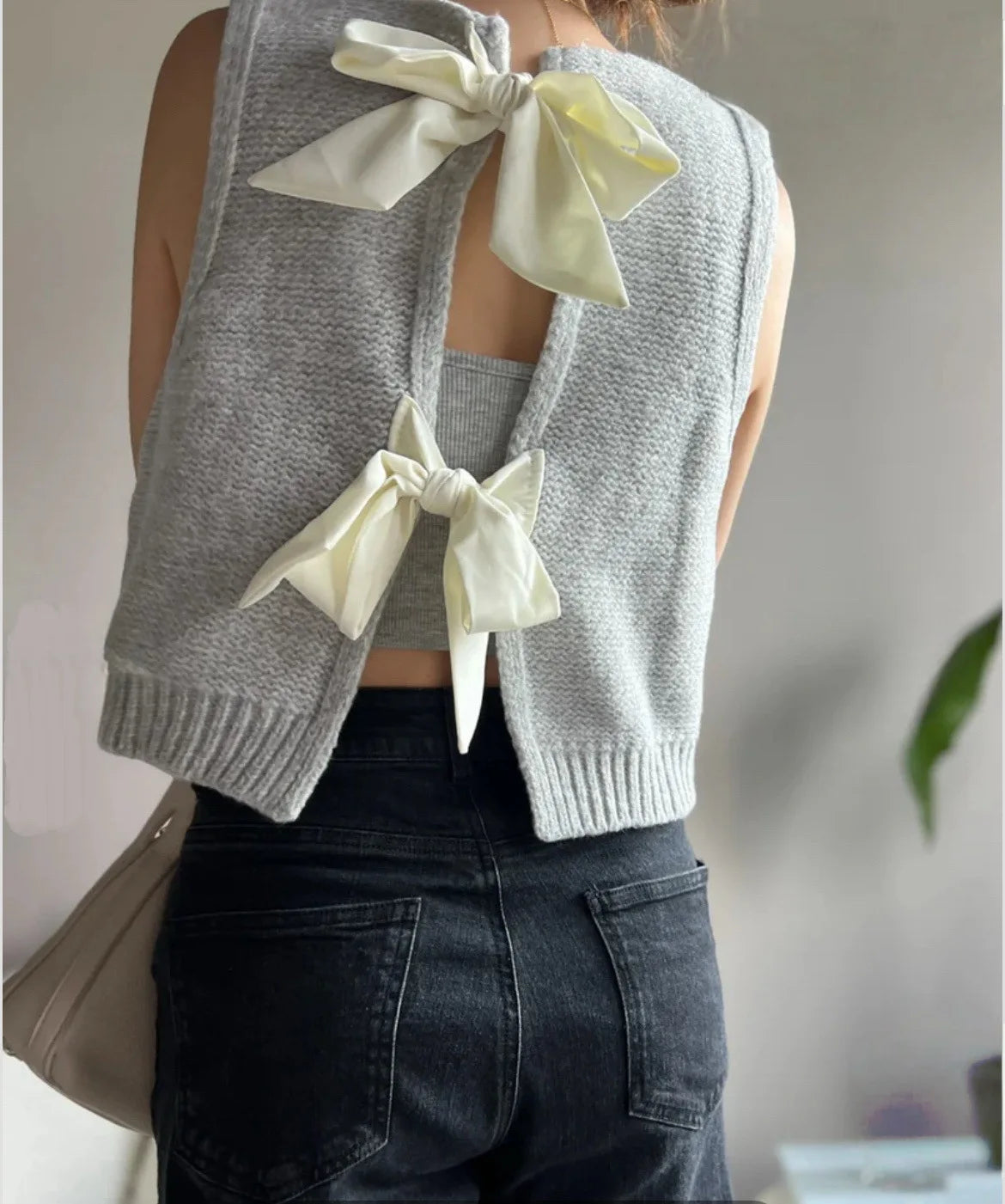 VILZSTUDIOS Cozy Bows Sleeveless Sweater