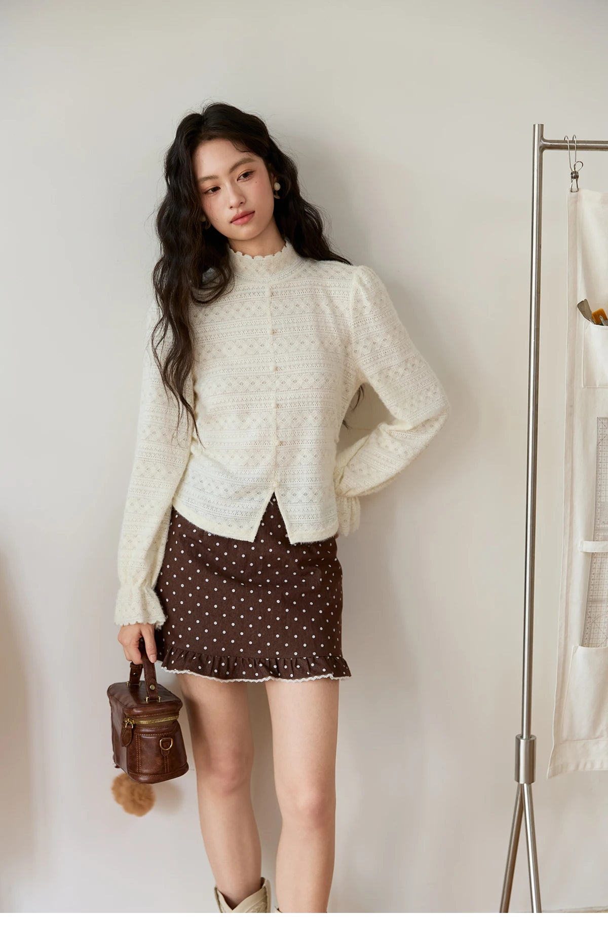 VILZSTUDIOS Elegant Lace Half High Collar Blouse