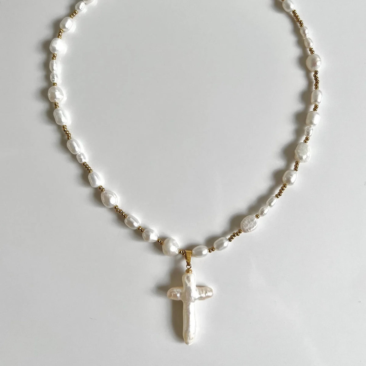 VILZSTUDIOS Vintage Pearl Beaded Cross Necklace