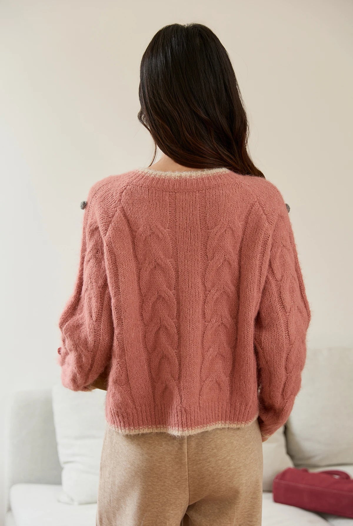 VILZSTUDIOS Luxurious Hand-Knitted Wool Sweater