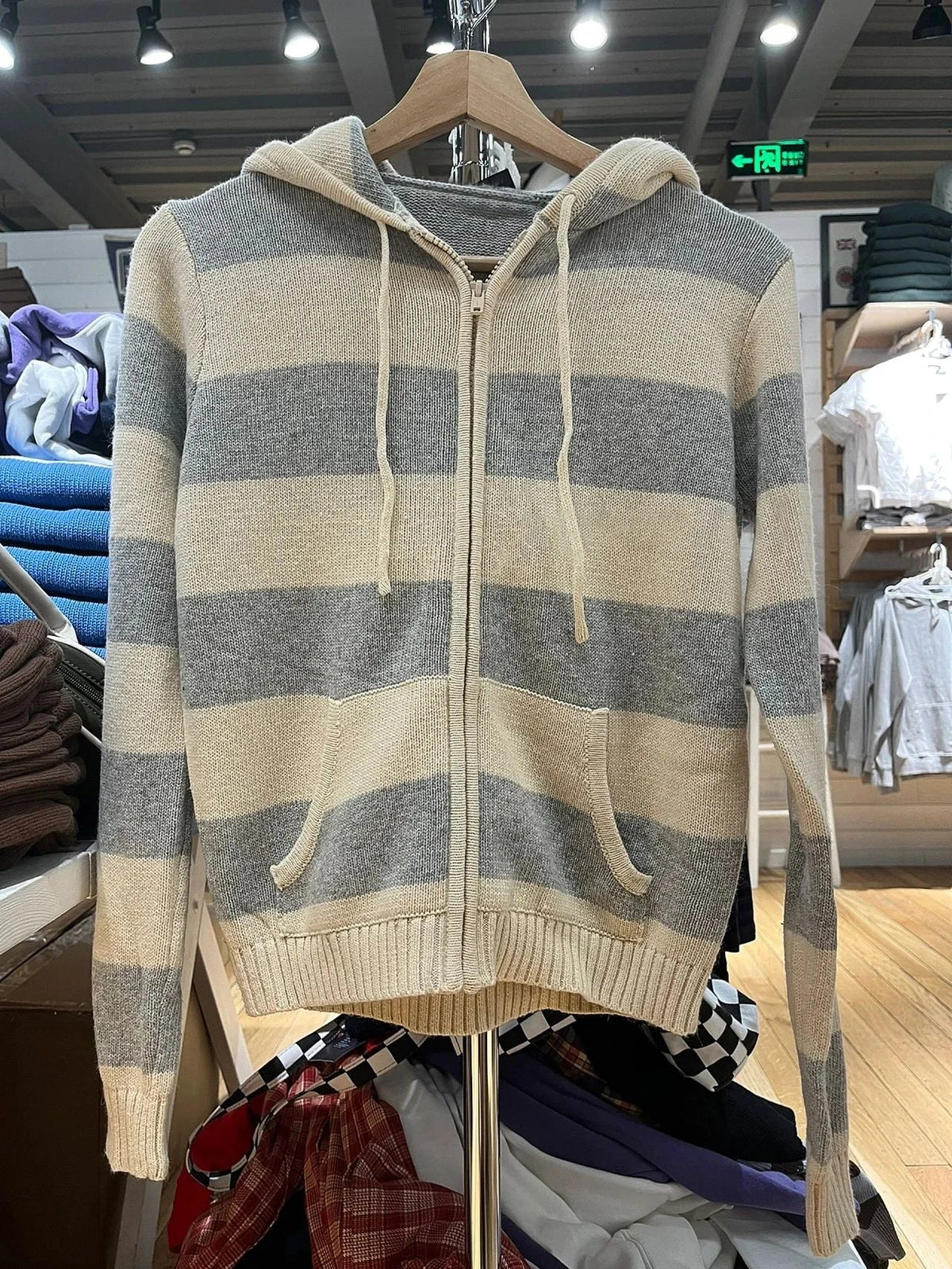 VILZSTUDIOS Cozy Striped Knitted Hooded Cardigan