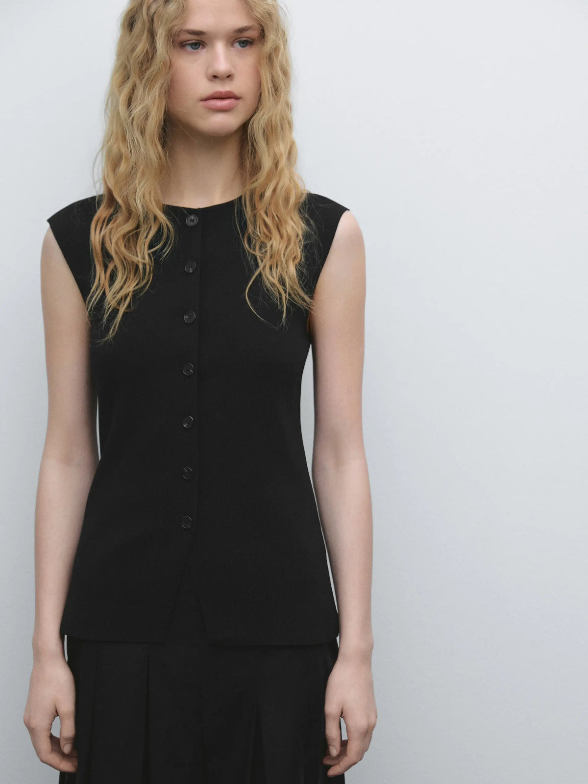 VILZSTUDIOS Chic Black Knitted Vest