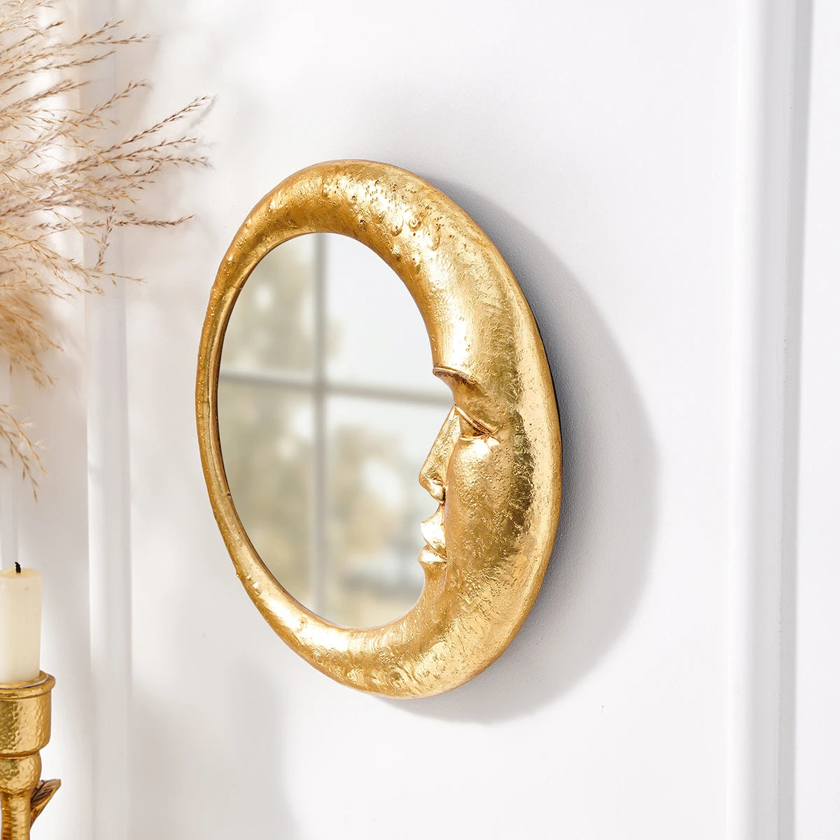 VILZSTUDIOS 1PC, resin material gold face meniscus round decorative hanging mirror, decorative home art pendant, creative makeup mirror.