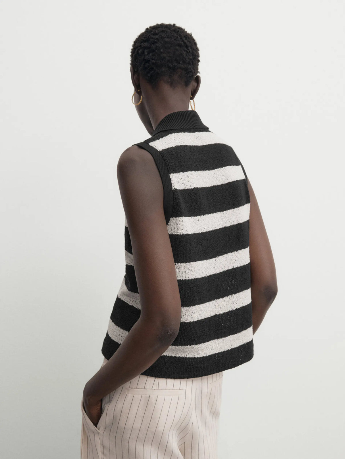 VILZSTUDIOS Striped Sleeveless Polo Top