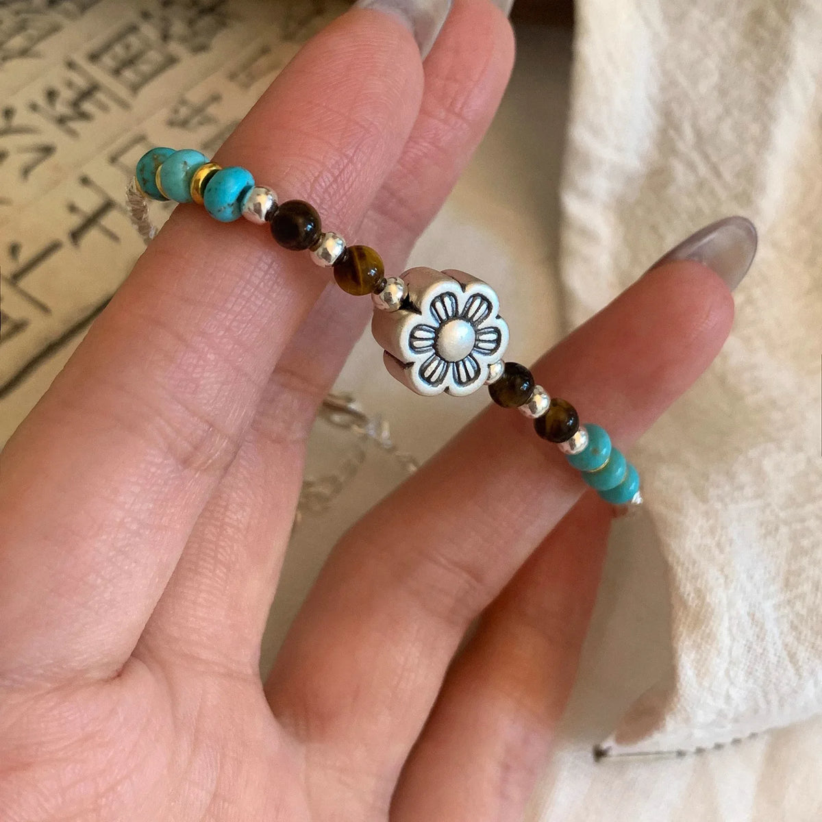VILZSTUDIOS Vintage Flower Blue Brown Stone Bracelet