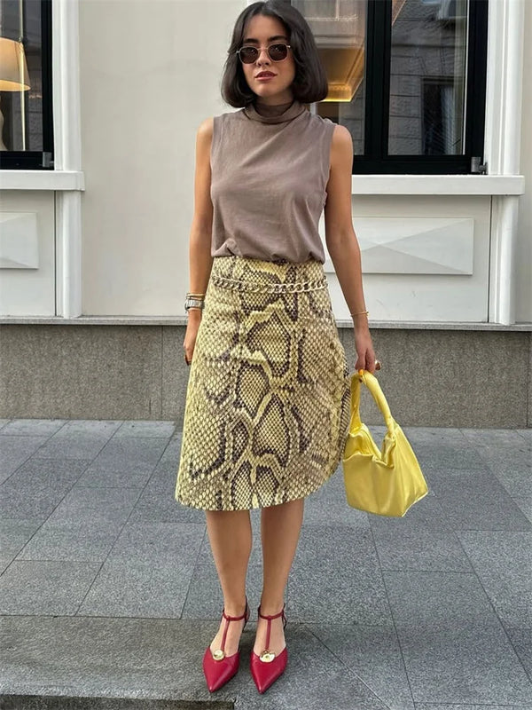 Slim Fit Snakeskin Print Skirt