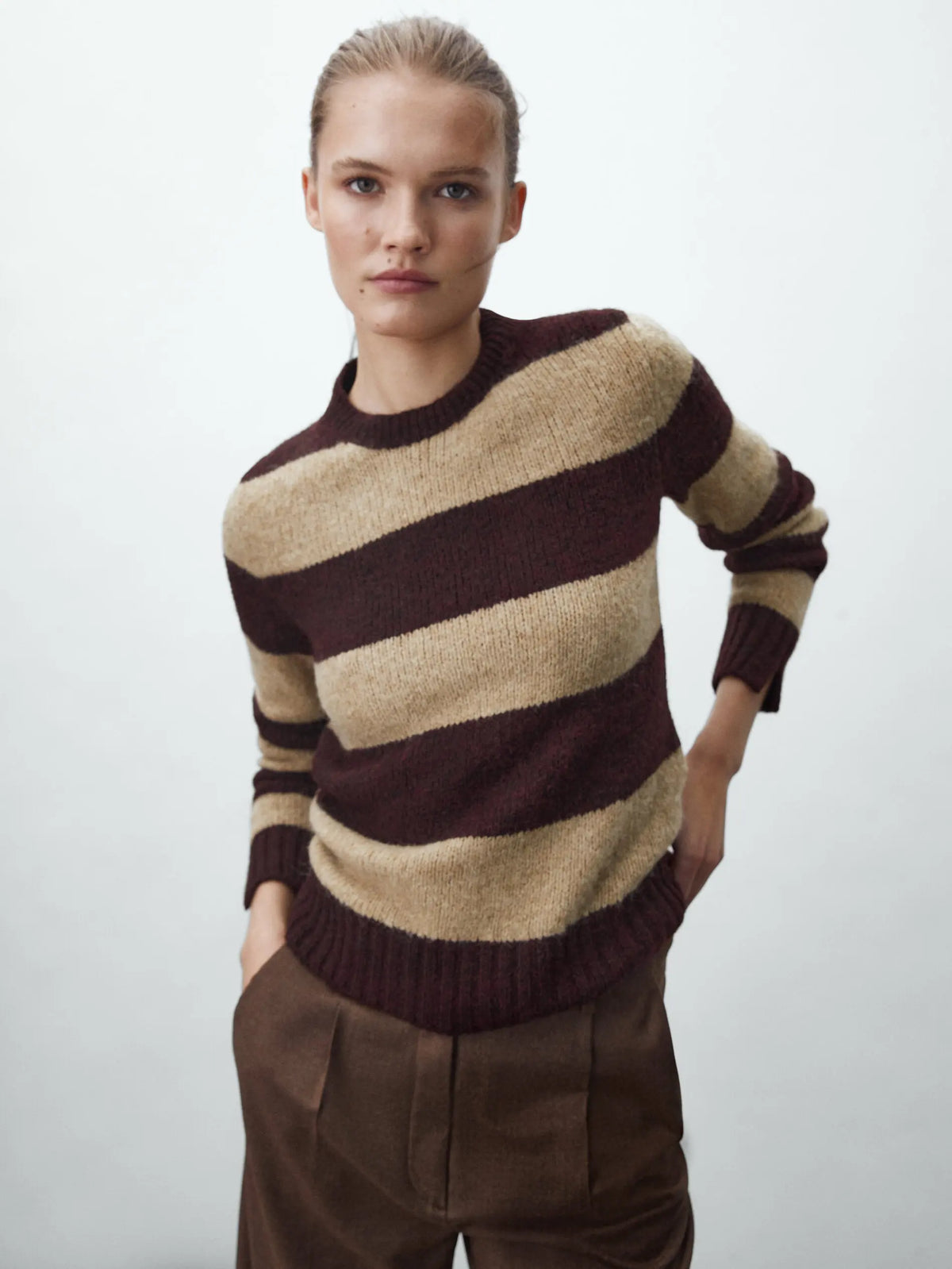 VILZSTUDIOS Knit Striped Round Neck Sweater