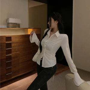 VILZSTUDIOS Slim Bell Sleeve Shirt