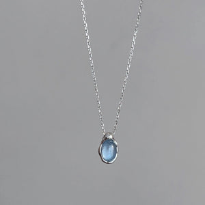 VILZSTUDIOS Elegant Blue Stone Pendant Necklace