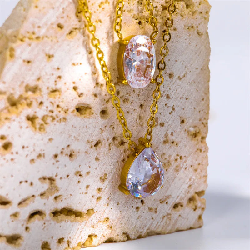 VILZSTUDIOS 18K Gold Water Drop Oval Lab Diamond Necklace