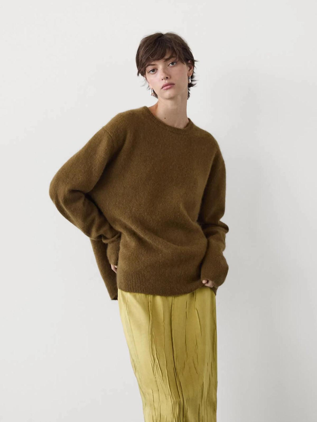 VILZSTUDIOS Brown Slouchy Round Neck Sweater