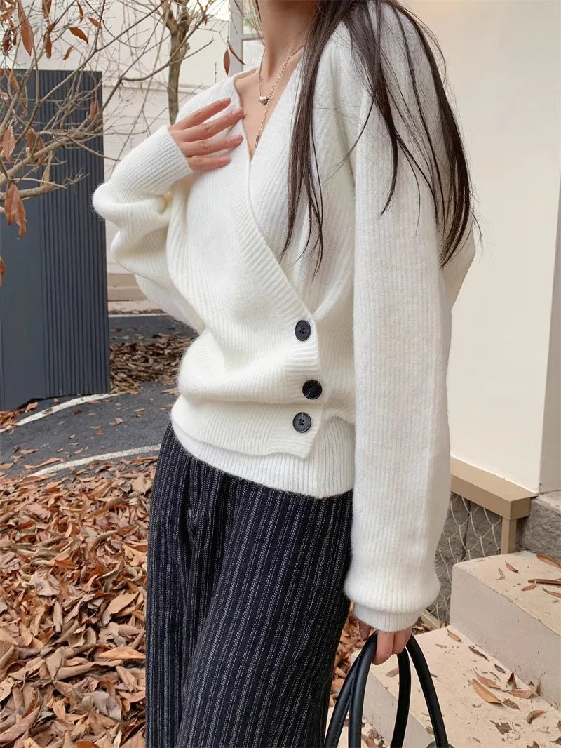 VILZSTUDIOS Chic Cashmere V-Neck Knit Cardigan