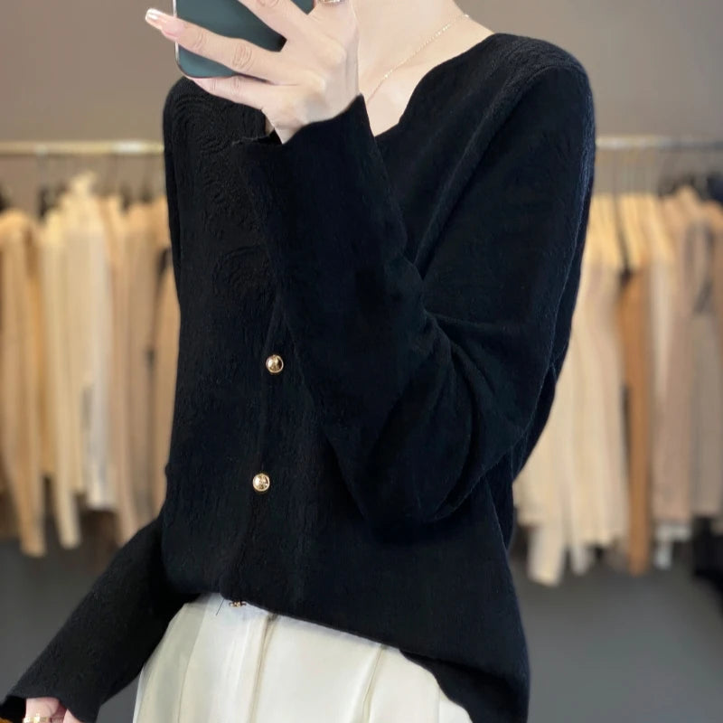 VILZSTUDIOS Cozy Knitted V-Neck Wool Sweater