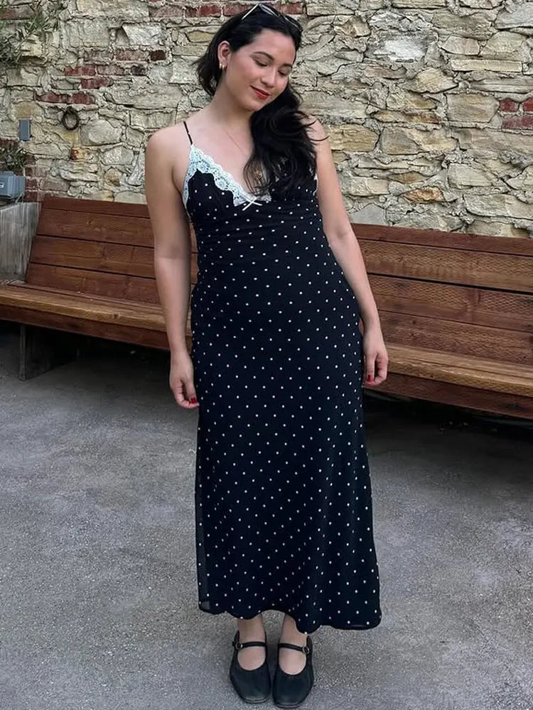 VILZSTUDIOS Elegant Lace Maxi Dress