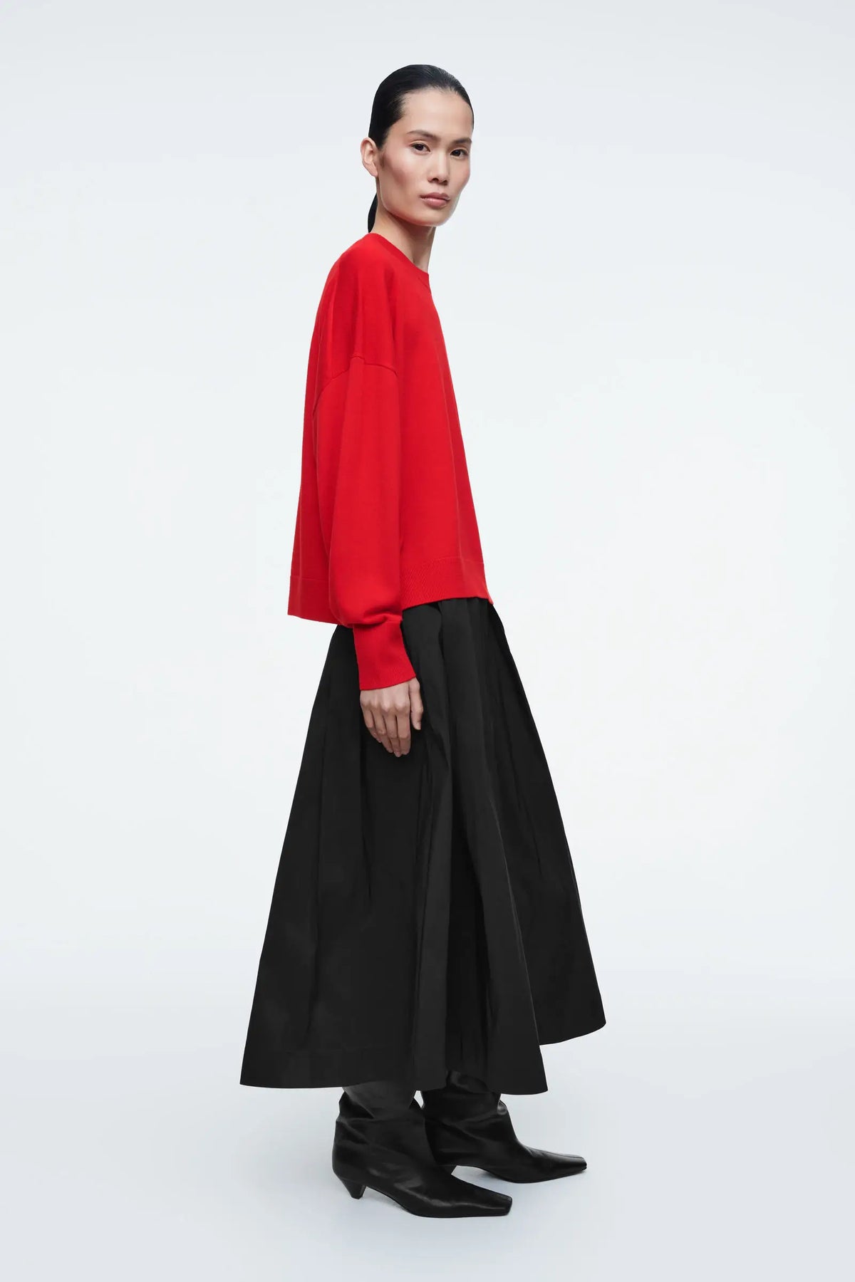 VILZSTUDIOS Vibrant Red Round Neck Sweater