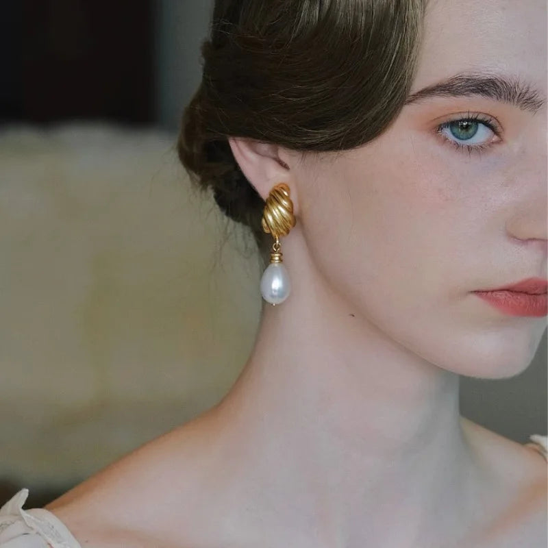 VILZSTUDIOS Gold Pearl Geometric Drop Earrings