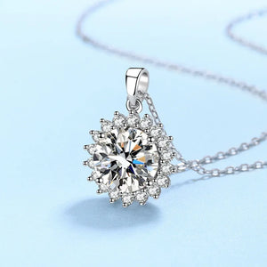 VILZSTUDIOS Charm Moissanite Pendant Necklace