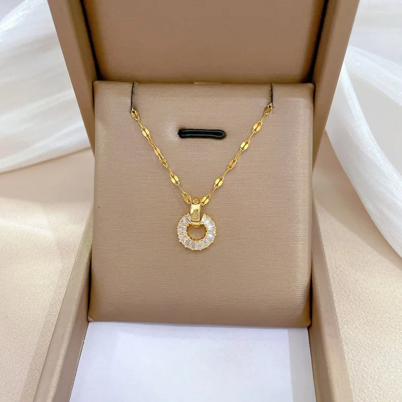 VILZSTUDIOS Stainless Steel Hollow Round Crystal Necklace