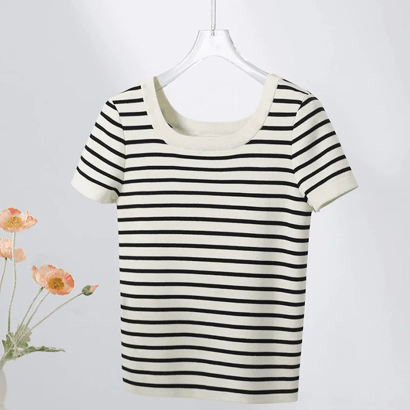 VILZSTUDIOS Chic Striped Knit Round Neck T-Shirt
