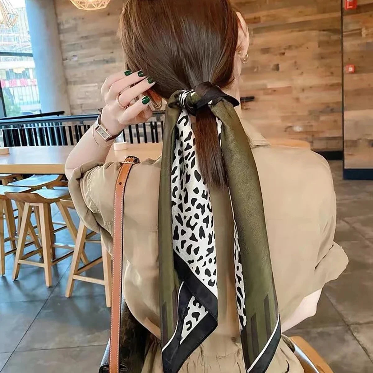 VILZSTUDIOS 70*70cm Leopard Green Brown Silk Scarf Women Simulated Silk Fresh and Elegant Versatile Headwear Clothing Bags and Square Scarf