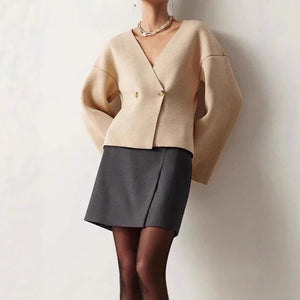 VILZSTUDIOS Elegant V-Neck Knitted Cardigan