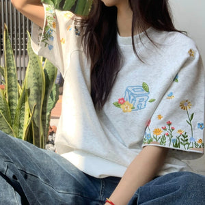 VILZSTUDIOS Flowers Embroidery Loose T-Shirt