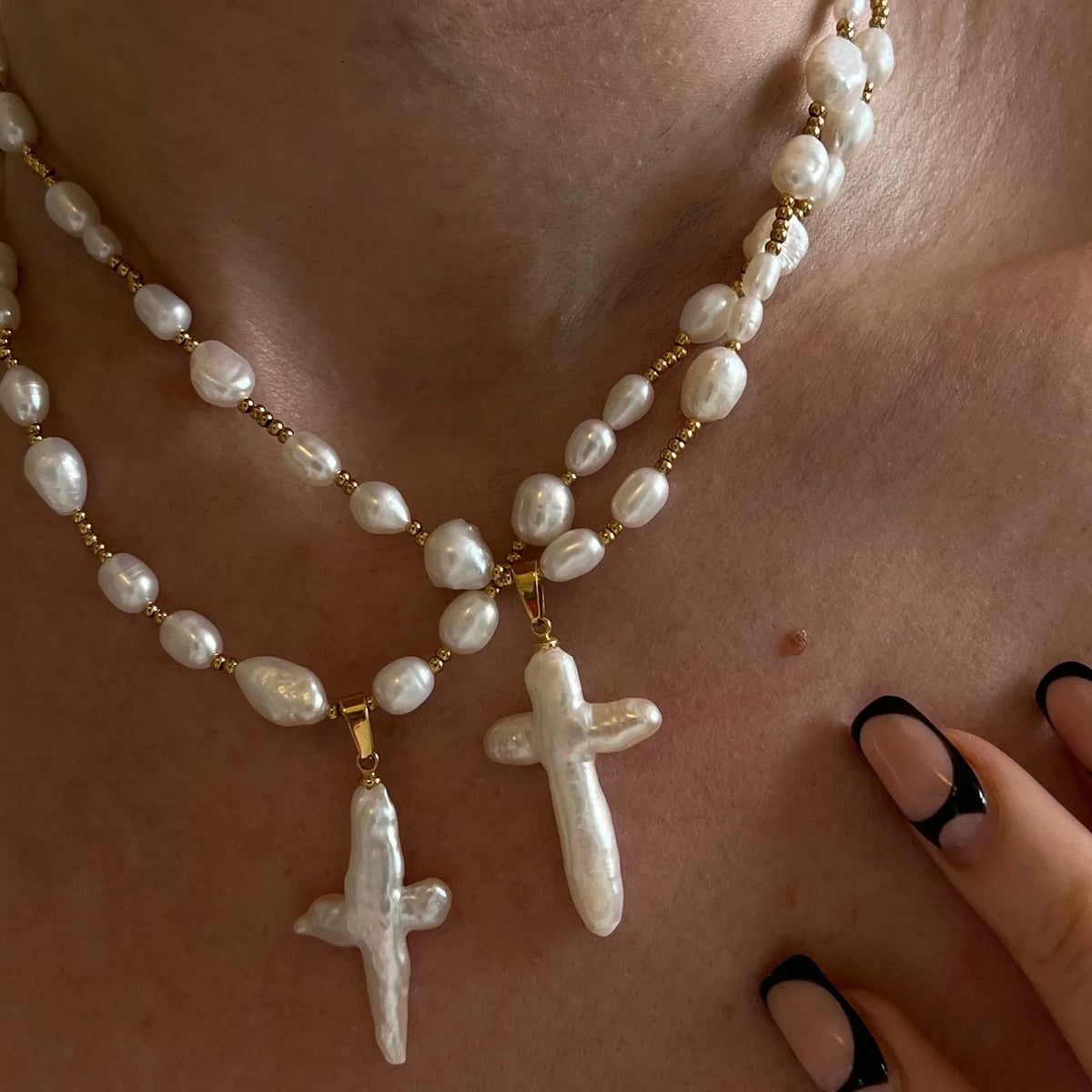 VILZSTUDIOS Vintage Pearl Beaded Cross Necklace