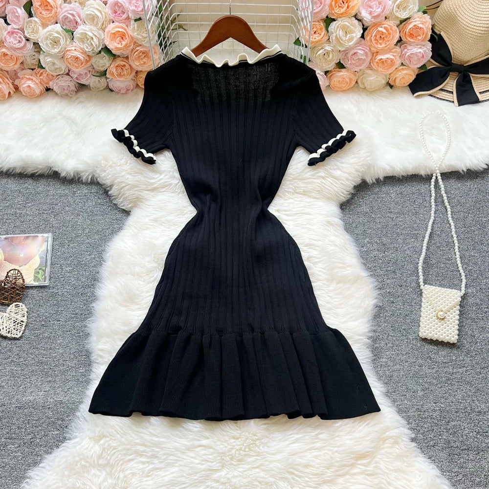 VILZSTUDIOS Chic Knitted Ruffled Mini Dress
