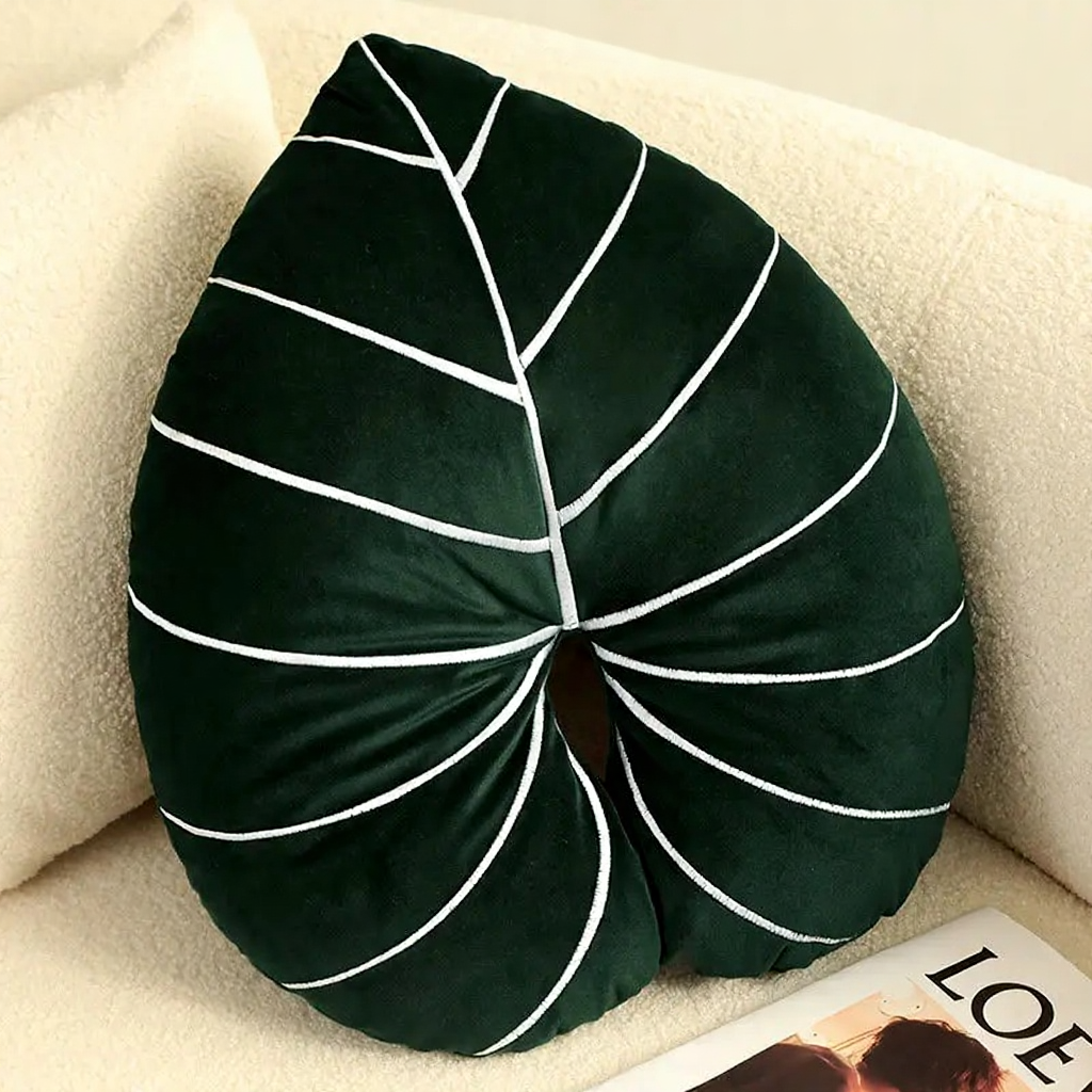 VILZSTUDIOS Green Leaf Plush Cushions