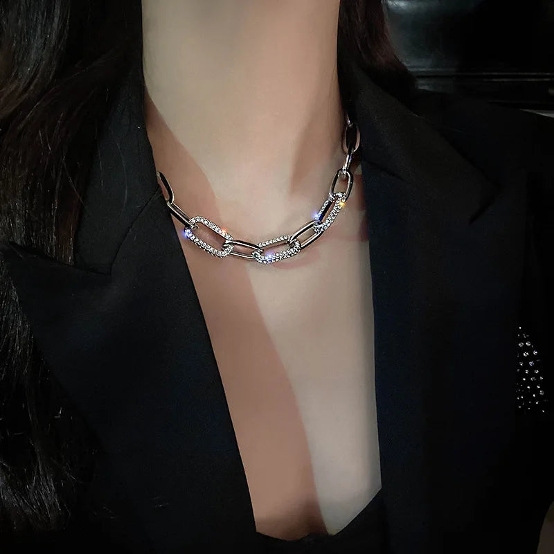 VILZSTUDIOS Thick Metal Chains Necklace