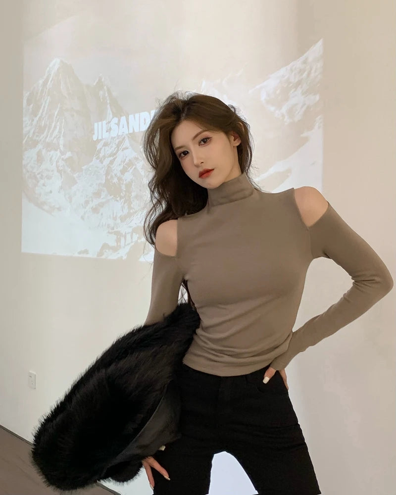 VILZSTUDIOS Stylish Hollow Out Velvet Sweater