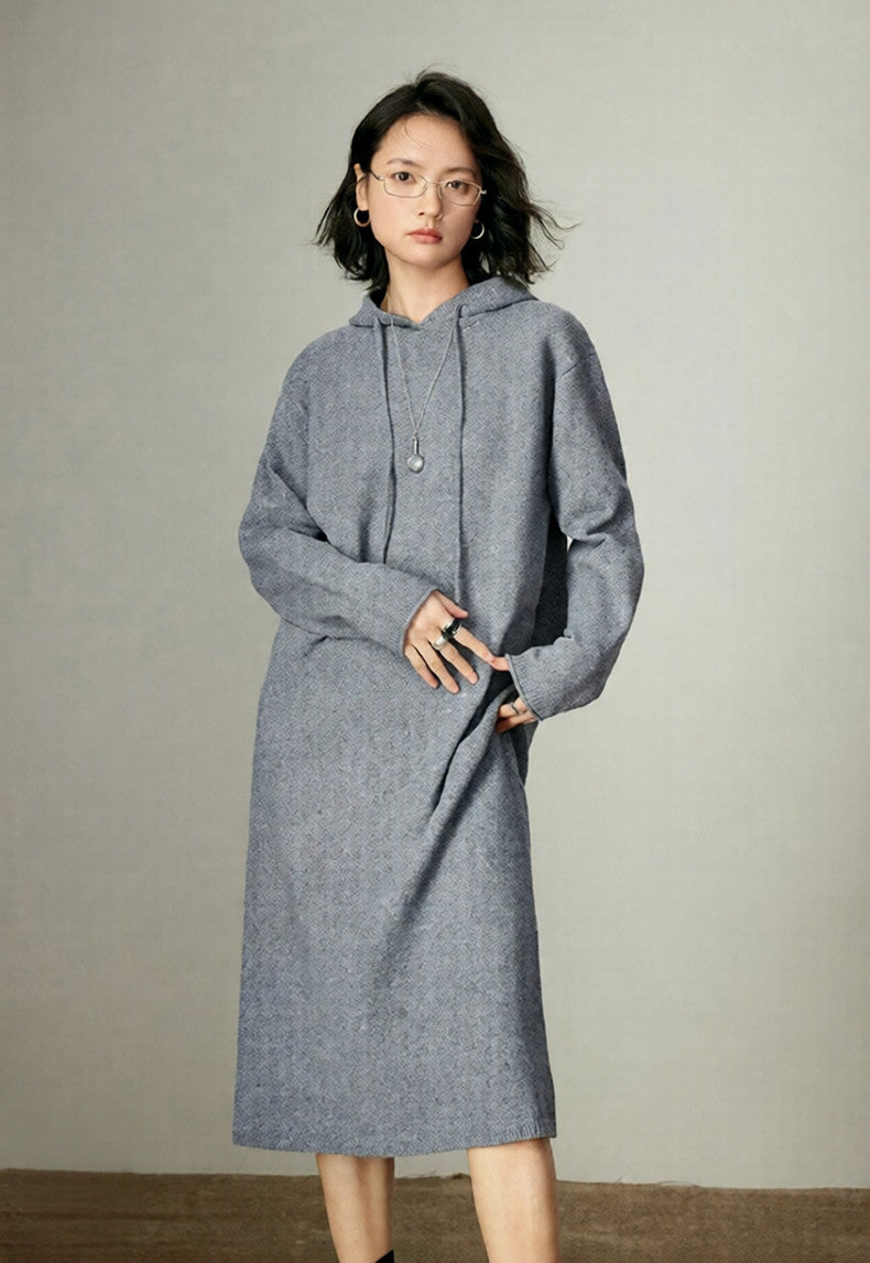 VILZSTUDIOS Cozy Hooded Midi Dress