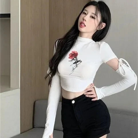 VILZSTUDIOS Rose Print Turtleneck Crop Top