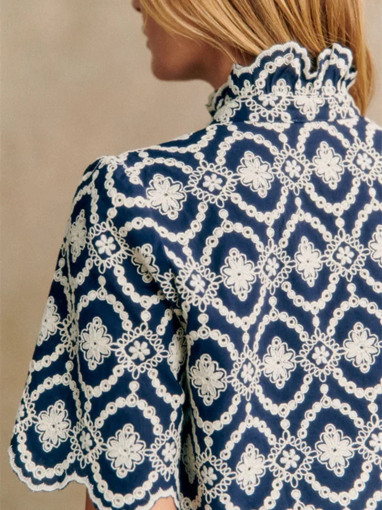 VILZSTUDIOS Retro Embroidered Blouse