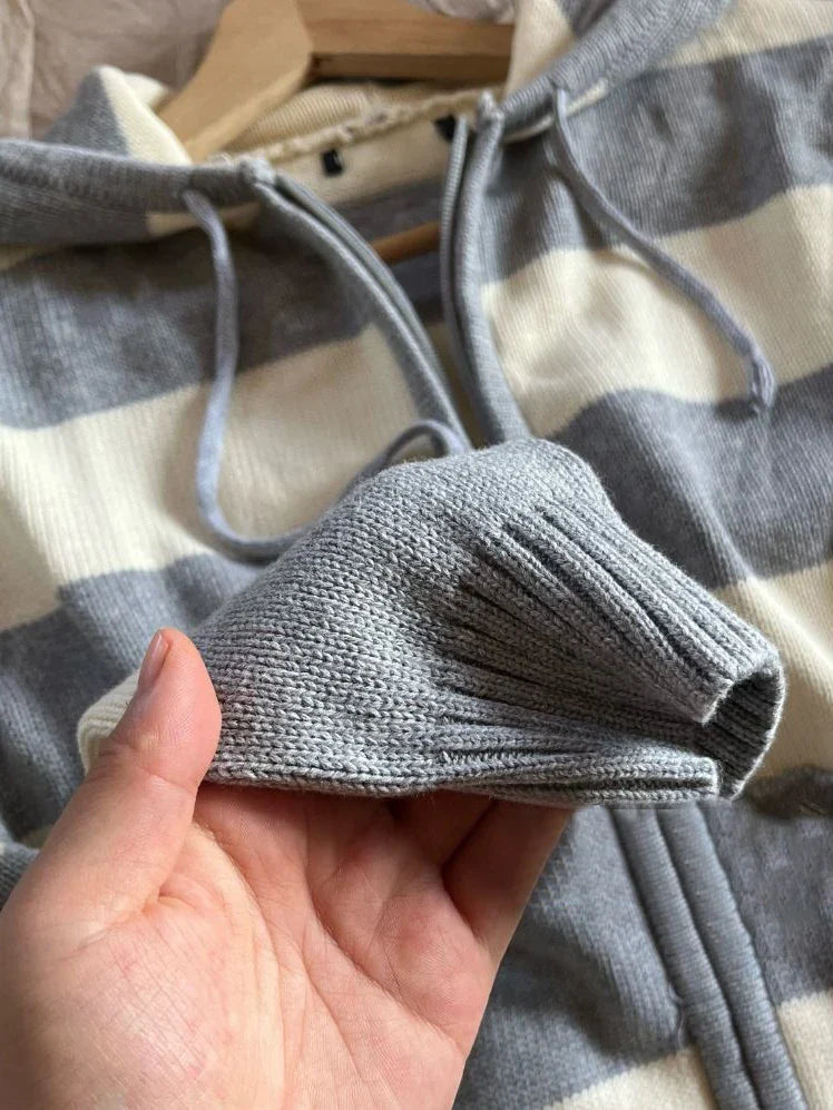 VILZSTUDIOS Cozy Striped Knitted Hooded Cardigan