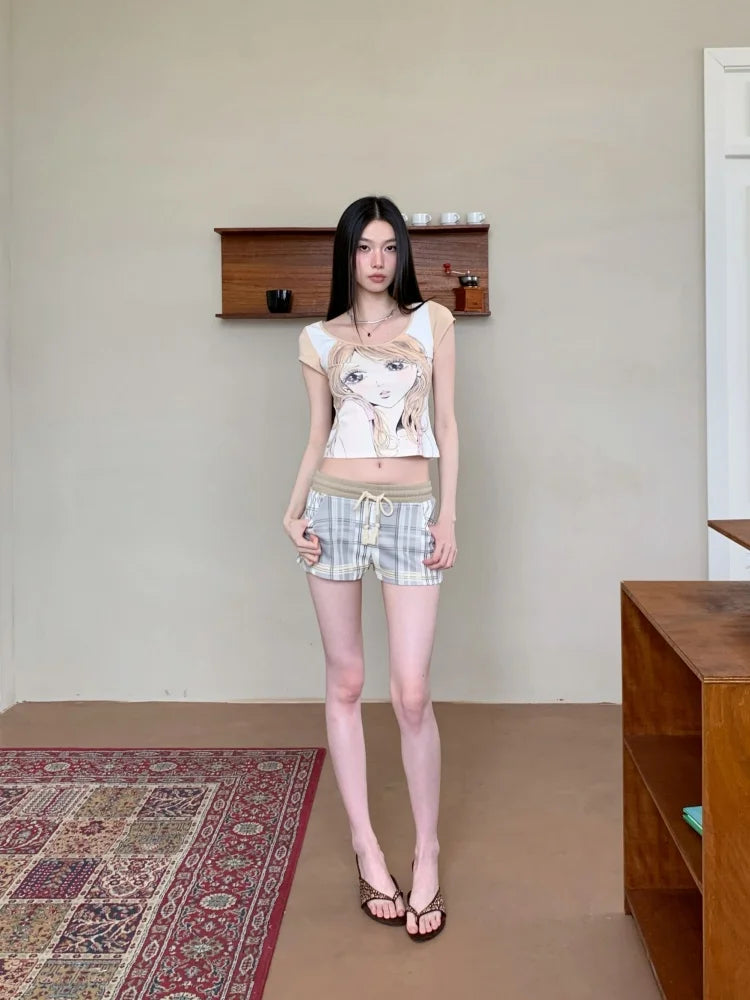 VILZSTUDIOS Anime Girl Graphic Crop Top