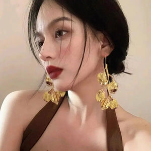 VILZSTUDIOS Sweet Gold Exaggerated Leaf Drop Earring