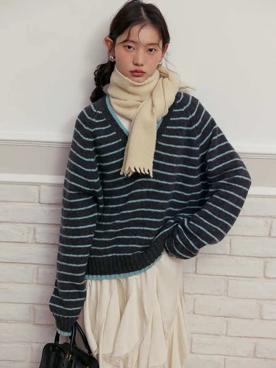 VILZSTUDIOS Cozy Chic Wool V-Neck Sweater