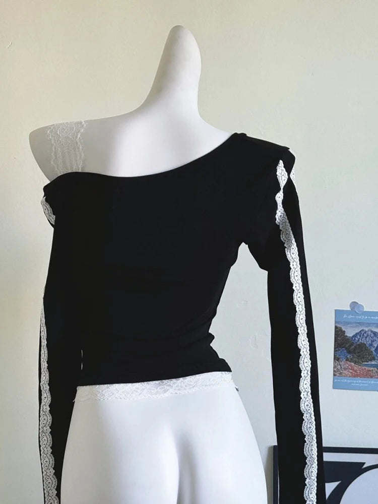 VILZSTUDIOS Sweet Lace V-Neck Crop Top