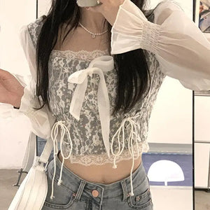 VILZSTUDIOS Chic Floral Lace Crop Top