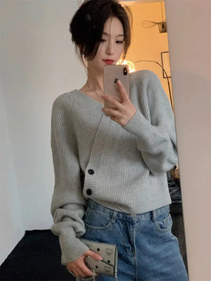 VILZSTUDIOS Chic Cashmere V-Neck Knit Cardigan