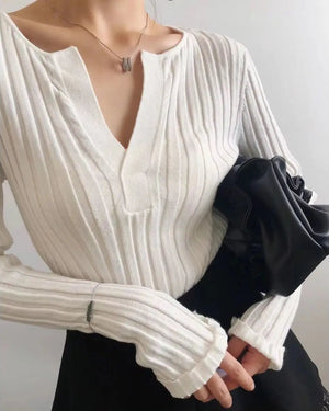 VILZSTUDIOS Knitted V-neck Sweater